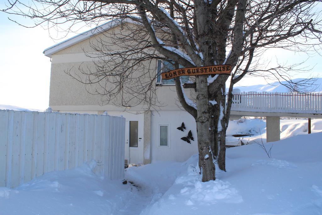 Lonsa Guesthouse Акурейри Экстерьер фото