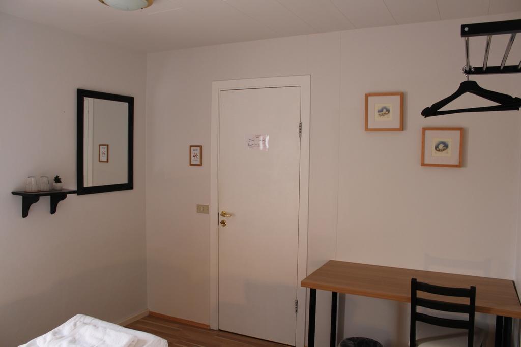 Lonsa Guesthouse Акурейри Экстерьер фото
