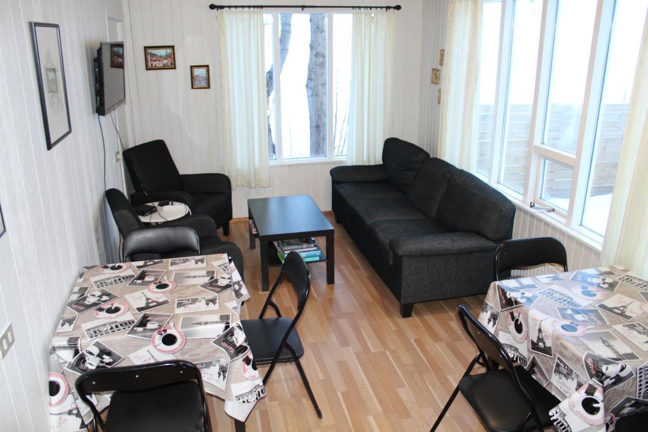 Lonsa Guesthouse Акурейри Экстерьер фото